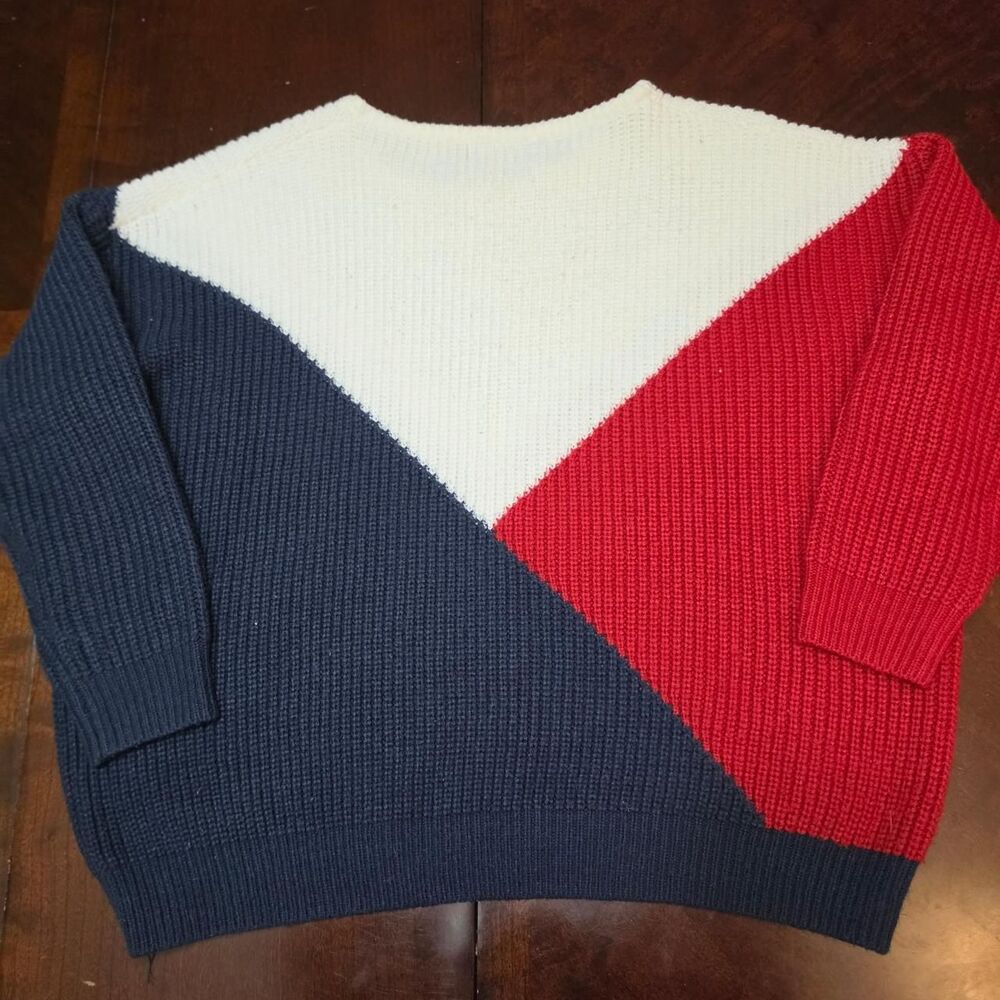 Colorblock Sweater - Picture 2 of 5